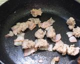 รูปขั้นตอนการทำที่ 5 ของ สปาเกตตี้หมูเด้งเบคอนพริกแห้ง