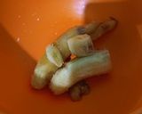 Foto langkah ke 1 dari resep Kue 5 bahan (donat pisang).