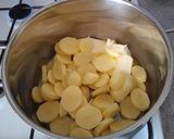 Cseh gombaleves (kulajda leves) recept fázis 1 fotója