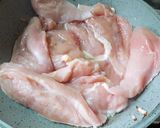 Foto del paso 1 de la receta: Pechugas de pollo a la cerveza