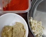 A picture of step 2 of Dal Makhani.