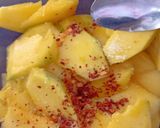 Foto langkah ke 2 dari resep Asinan Mangga.
