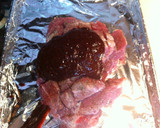 Foto del paso 6 de la receta: Pierna adobada en cama de papas