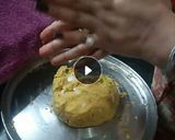 A picture of step 2 of Makka paratha with curd.