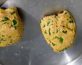 ज्वारीच्या पिठाचे थालिपीठ (मराठवाडा स्पेशल) (jowarichya pithache thalipith recipe in marathi) रेसिपी स्टेप 2 फोटो