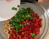 Foto del paso 1 de la receta: Ensalada de garbanzos con atún