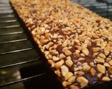 Foto langkah ke 15 dari resep Shiny Fudgy Brownies ; Brownies legit mengkilap dan tipsnya.