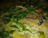 Foto langkah ke 5 dari resep Ikan cuek masak santan kemangi.