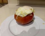 Foto del paso 2 de la receta: Tomates rellenos templados con sombrero de huevo