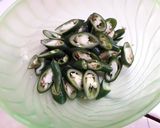 Foto langkah ke 1 dari resep Tumis ikan tongkol jagung daun so.