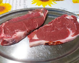 Foto del paso 1 de la receta: Entrecot de vaca rubia gallega en salsa de yogurt