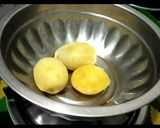A picture of step 1 of Kuttu Pakori.