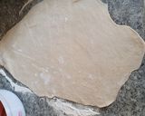 Foto del paso 3 de la receta: Salchichas envueltas en masa fina.