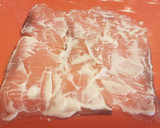 Foto del paso 2 de la receta: Canapés de salmón con pan de molde