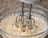 Foto del passaggio 6 della ricetta Tazzine di Cioccolato Riciclate dall' Uovo di Pasqua con Mousse Senza Zucchero