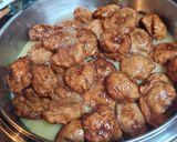 A picture of step 6 of Banana Fritters.