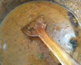 A picture of step 5 of Poached Egg Curry.