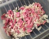 Foto del paso 1 de la receta Acelgas con patatas y bacon en estuche de vapor Lékué