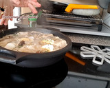 Foto del paso 13 de la receta: Merluza a la Vasca