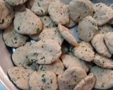 कसूरी मेथी मसाला पूरी (kasuri methi masala poori recipe in Hindi) रेसिपी चरण 3 फोटो
