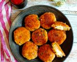 A picture of step 6 of Cheesy Upma Tikki / Cheesy Semolina Cutlets.