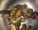 A picture of step 2 of Crunchy dry fruits mixture.