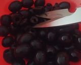 Foto del paso 3 de la receta: 🍰 Bizcocho salado de queso 🧀 azul, Edan, aceitunas 🫒y pimientos