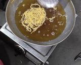 बेसनाची शेव (besan sev recipe in marathi) रेसिपी स्टेप 2 फोटो