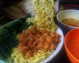 Foto langkah ke 6 dari resep 77. Mie rica ayam.