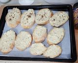Foto langkah ke 3 dari resep Garlic bread homemade.