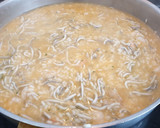 Foto del paso 4 de la receta: Arroz meloso con gulas y gambas