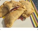 Foto del paso 8 de la receta: 🩵🤍"Empanadillas Patrias al Almíbar con Dulce de Frambuesa" ❤️