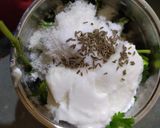 धनिया नारियल की चटनी (dhaniya nariyal ki chutney recipe in Hindi) रेसिपी चरण 2 फोटो
