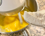 Foto del paso 4 de la receta: Rosquillas con preparado de flan “sin gluten”
