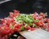 A picture of step 3 of Tuna Tostadas.