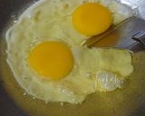 Foto langkah ke 2 dari resep Telur orak arik jengkol Cabai bawang terasi.