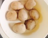 A picture of step 1 of Lasuniya Batata 😋😋😋.