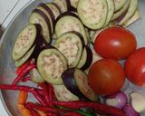 Foto langkah ke 1 dari resep Tumis Terong Teri Nasi.