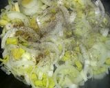 Foto del paso 1 de la receta: Cus Cus en mezcla de puerro y aceitunas negras (vegano)