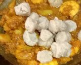 A picture of step 3 of Soya Prawn Curry.