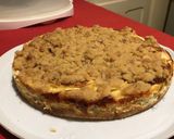 Une image de l'étape 10 de Crumble cheesecake aux pommes et caramel beurre salé.