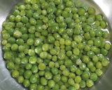 A picture of step 2 of Matar Paneer.