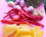 Foto langkah ke 2 dari resep Ayam Lempah Nanas Khas Bangka.