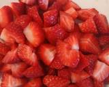 Martini and strawberry salad recipe step 1 photo