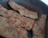 Foto langkah ke 2 dari resep Italian Beef Rice Skillet (Tumis Nasi Sapi Italia).