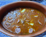 Foto del paso 4 de la receta: Chorizos con salsa, papa y fideos coditos