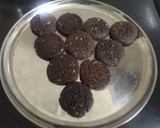 ஓட்ஸ் சாக்கோ குக்கீஸ்(oats choco cookies recipe in tamil) ரெசிபி ஸ்டேப் 3 புகைப்படம்
