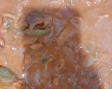 A picture of step 3 of Vegetable fried rice with chicken jalfrezi.