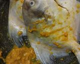 Foto langkah ke 3 dari resep Ikan bawal goreng.