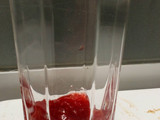 Batido de yogurt y mermelada de fresa